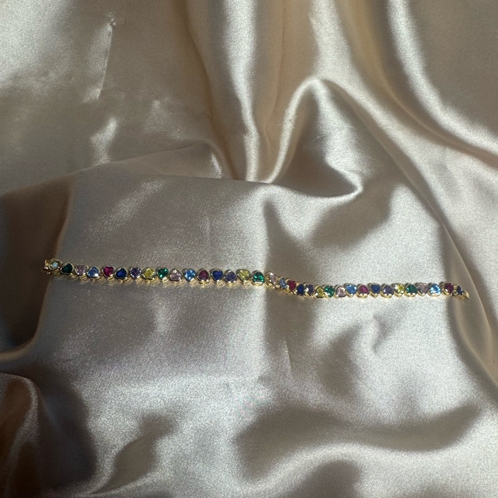 Gold Heart Multicolor Bracelet - Picture 2 of 3
